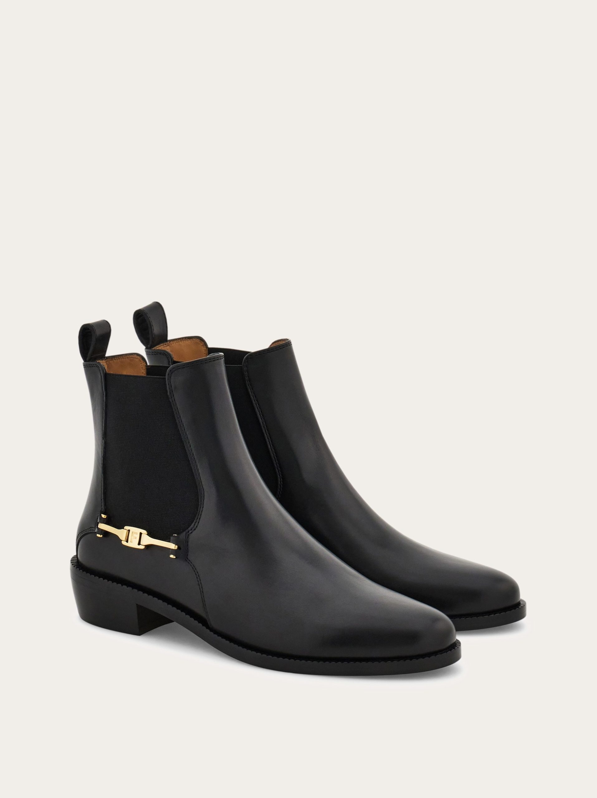 Ferragamo F buckle Chelsea boot - Image 6